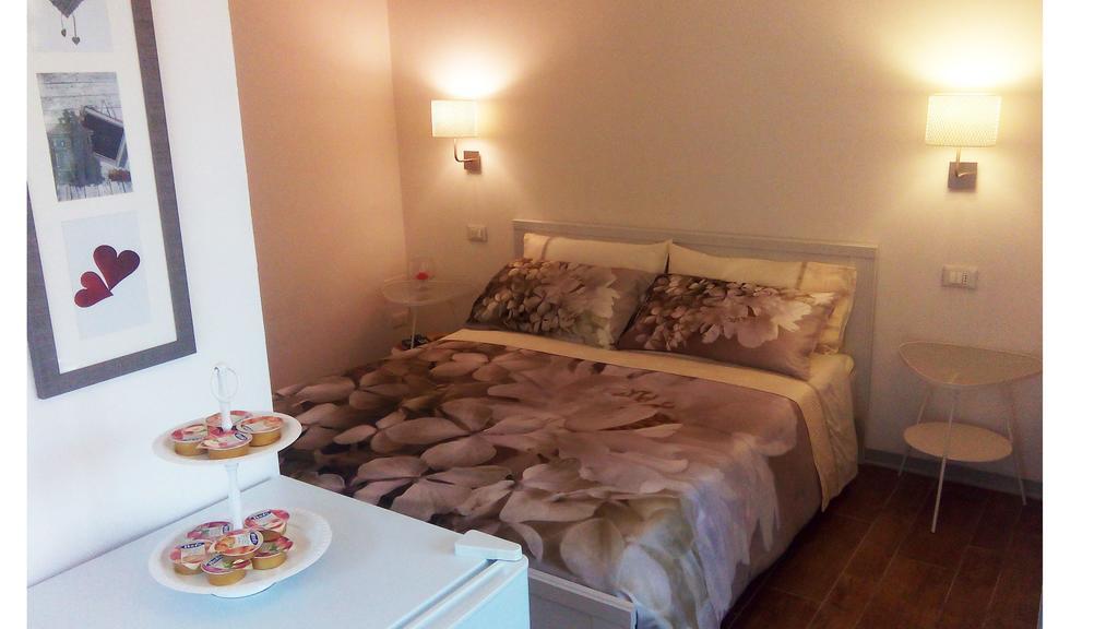 Bed and Breakfast La Casa Delle Betulle Cardano Al Campo Pokoj fotografie